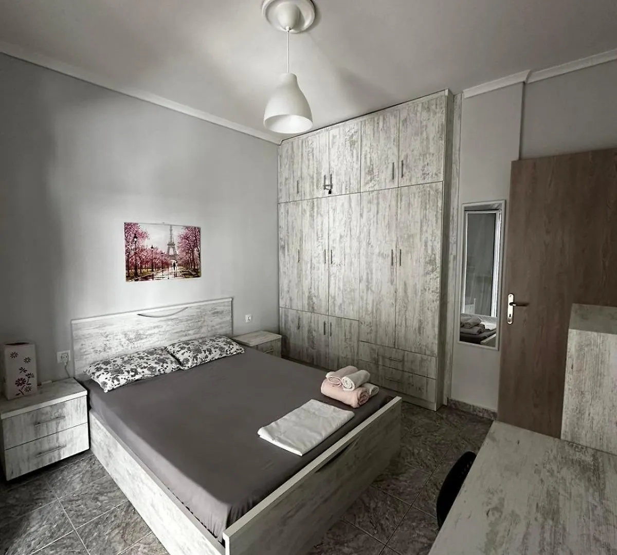 Ideally Situated Apartment. Салоники